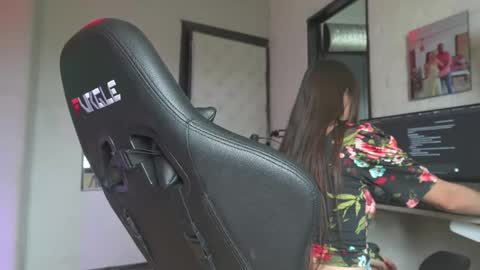    online show from 03/03/25, 05:50