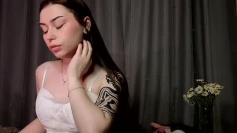 Snapshot of bellarison chatting on 05/15/26, 10:11 Daniela online show from 05/15/26, 10:11