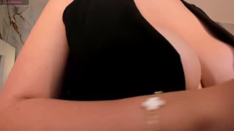  Bella Rose  online show from 11/14/25, 04:44