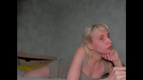 Snapshot of bellaseein chatting on 03/21/26, 05:27 Bella Seen online show from 03/21/26, 05:27