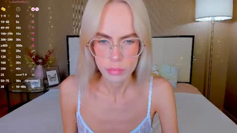Bella online show from 06/16/26, 12:57