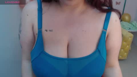 Bella online show from 04/24/26, 01:24