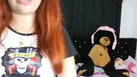 Snapshot of bellatrix_colen chatting on 01/28/25, 04:08 Aleja online show from 01/28/25, 04:08