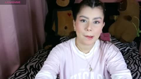 Snapshot of bellatrix_colen chatting on 05/01/26, 10:25 Aleja online show from 05/01/26, 10:25