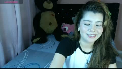 Snapshot of bellatrix_colen chatting on 05/20/26, 09:21 Aleja online show from 05/20/26, 09:21