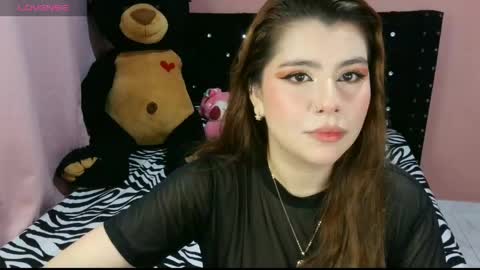 Snapshot of bellatrix_colen chatting on 05/25/26, 01:33 Aleja online show from 05/25/26, 01:33