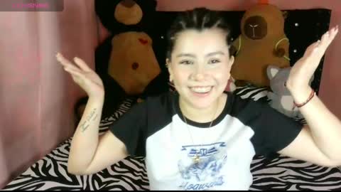 Snapshot of bellatrix_colen chatting on 05/27/26, 05:32 Aleja online show from 05/27/26, 05:32