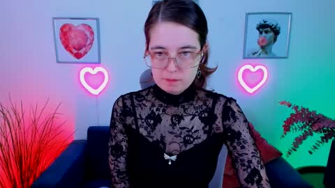 Bella. Ntmu online show from 12/19/24, 11:03
