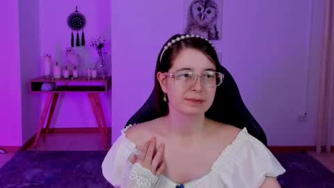 Bella. Ntmu online show from 02/03/25, 10:43