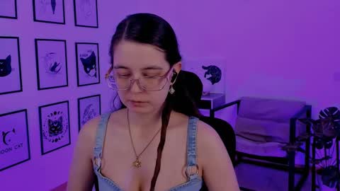 Bella. Ntmu online show from 02/10/25, 07:49
