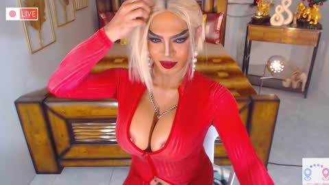 Snapshot of bellatrixxhuckerts chatting on 01/20/25, 02:01 B E L L A T R I X online show from 01/20/25, 02:01