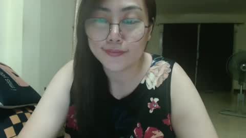 Snapshot of bellbabe chatting on 02/17/25, 03:53 Bella online show from 02/17/25, 03:53