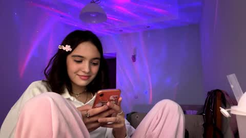 Nicole online show from 04/26/26, 01:20