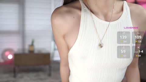 Snapshot of belle_adrienne chatting on 12/17/24, 02:12 Belle Adrienne IG online show from 12/17/24, 02:12