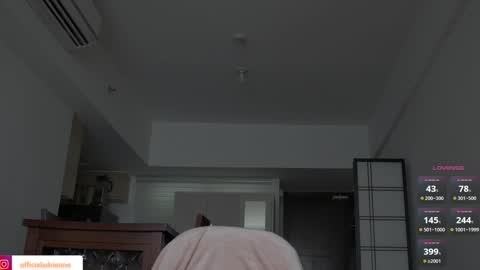 Snapshot of belle_adrienne chatting on 02/25/26, 04:11 Belle Adrienne IG online show from 02/25/26, 04:11