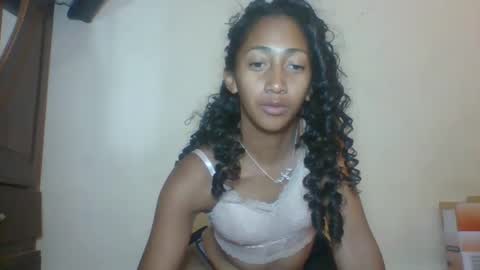 belle_annah online show from 05/10/26, 04:50