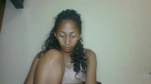 belle_annah online show from 05/11/26, 04:04