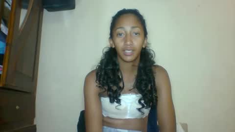 belle_annah online show from 05/17/26, 01:40