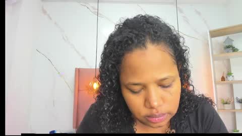 Snapshot of belle_brunette chatting on 04/14/26, 12:22 belle online show from 04/14/26, 12:22