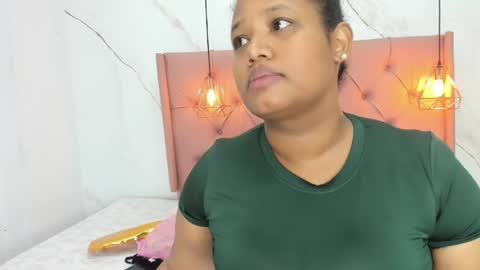Snapshot of belle_brunette chatting on 05/07/26, 11:59 belle online show from 05/07/26, 11:59