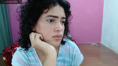 Snapshot of belle_katty000 chatting on 09/25/25, 08:23 SOFIA online show from 09/25/25, 08:23