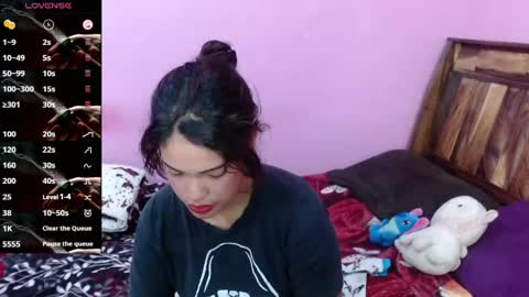 Snapshot of belle_katty000 chatting on 03/24/26, 12:26 SOFIA online show from 03/24/26, 12:26