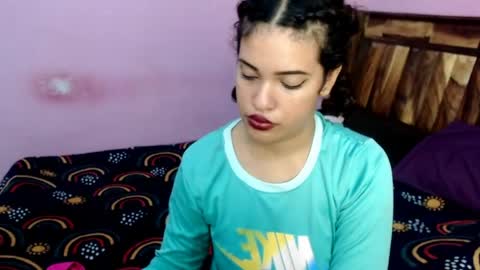 Snapshot of belle_katty000 chatting on 04/15/26, 06:37 SOFIA online show from 04/15/26, 06:37