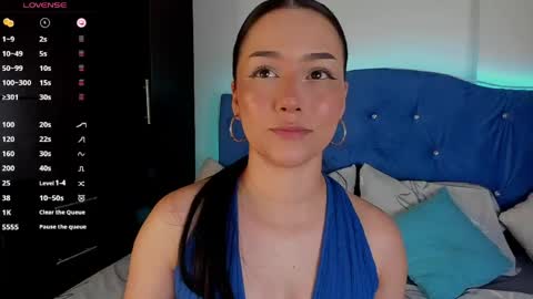 Snapshot of belle_petite_ chatting on 04/07/26, 10:59 Call me Alice online show from 04/07/26, 10:59