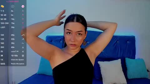Snapshot of belle_petite_ chatting on 04/18/26, 03:38 Call me Alice online show from 04/18/26, 03:38