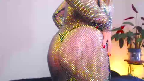 Snapshot of belle_seduction chatting on 01/16/25, 06:48 Loren Morrison online show from 01/16/25, 06:48