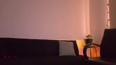 Snapshot of belle_seduction chatting on 03/12/26, 08:26 Loren Morrison online show from 03/12/26, 08:26