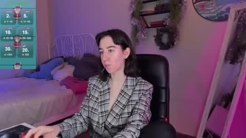 Bella online show from 12/16/24, 03:32