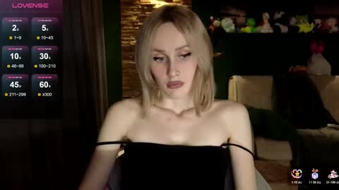 Snapshot of belle_vill chatting on 12/20/25, 02:35 Belle online show from 12/20/25, 02:35