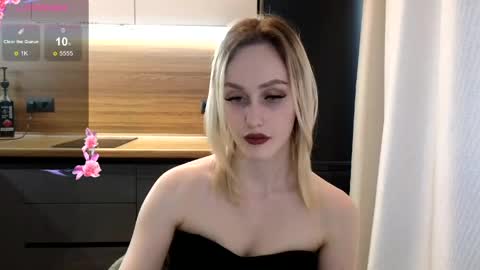 Snapshot of belle_vill chatting on 05/06/26, 12:10 Belle online show from 05/06/26, 12:10