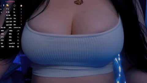 Hello I am kind friendly and cute girl online show from 10/18/25, 09:15