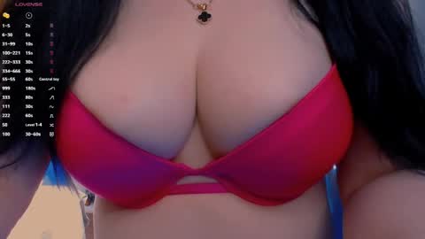 Snapshot of bellelovexx chatting on 05/04/26, 01:07 Hello I am kind friendly and cute girl online show from 05/04/26, 01:07