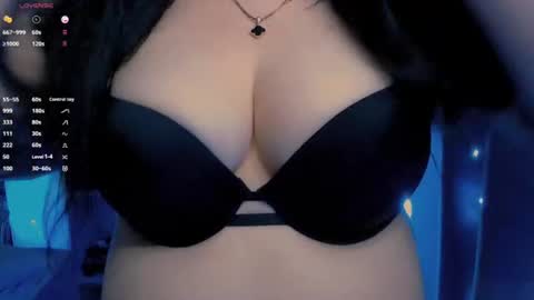 Snapshot of bellelovexx chatting on 06/12/26, 09:46 Hello I am kind friendly and cute girl online show from 06/12/26, 09:46