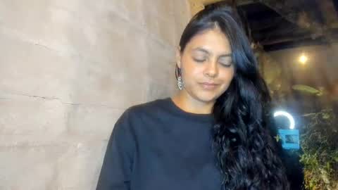 Snapshot of bellezacosmica chatting on 06/29/26, 01:34 bellezacosmica online show from 06/29/26, 01:34