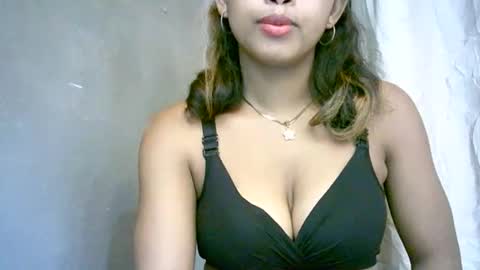 Snapshot of bellibellah chatting on 03/10/26, 02:22 BelliBellah online show from 03/10/26, 02:22