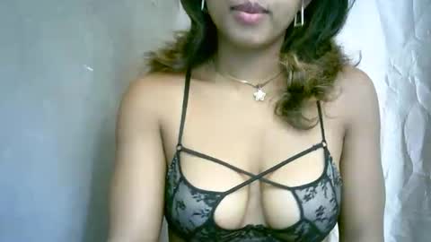 Snapshot of bellibellah chatting on 04/09/26, 10:53 BelliBellah online show from 04/09/26, 10:53