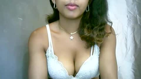 Snapshot of bellibellah chatting on 04/11/26, 07:45 BelliBellah online show from 04/11/26, 07:45