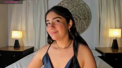 Snapshot of bellinda_21 chatting on 03/04/25, 08:05 Belinda online show from 03/04/25, 08:05