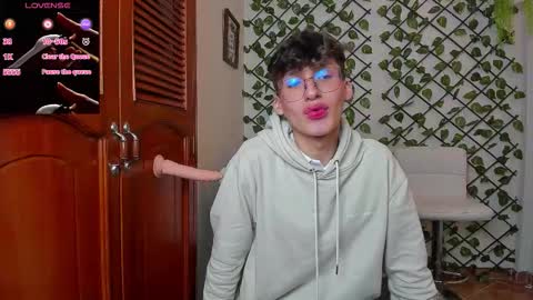 Snapshot of bellmontneon chatting on 11/18/25, 11:36 Neon online show from 11/18/25, 11:36