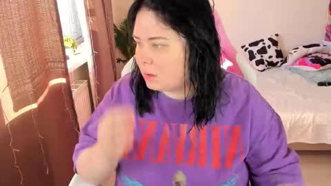 Snapshot of bellybooxo chatting on 11/03/25, 06:47 LinaBoo online show from 11/03/25, 06:47