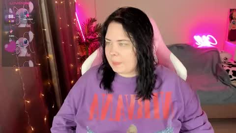 Snapshot of bellybooxo chatting on 11/23/25, 05:24 LinaBoo online show from 11/23/25, 05:24