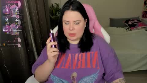 Snapshot of bellybooxo chatting on 12/02/25, 03:56 LinaBoo online show from 12/02/25, 03:56