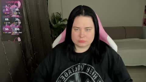 Snapshot of bellybooxo chatting on 12/04/25, 05:39 LinaBoo online show from 12/04/25, 05:39