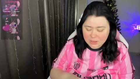 Snapshot of bellybooxo chatting on 01/13/26, 04:40 LinaBoo online show from 01/13/26, 04:40