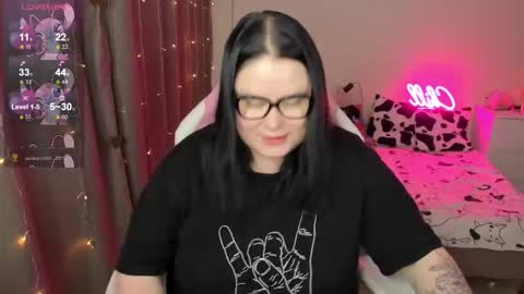 Snapshot of bellybooxo chatting on 02/06/26, 06:07 LinaBoo online show from 02/06/26, 06:07