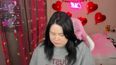 Snapshot of bellybooxo chatting on 02/18/26, 04:52 LinaBoo online show from 02/18/26, 04:52